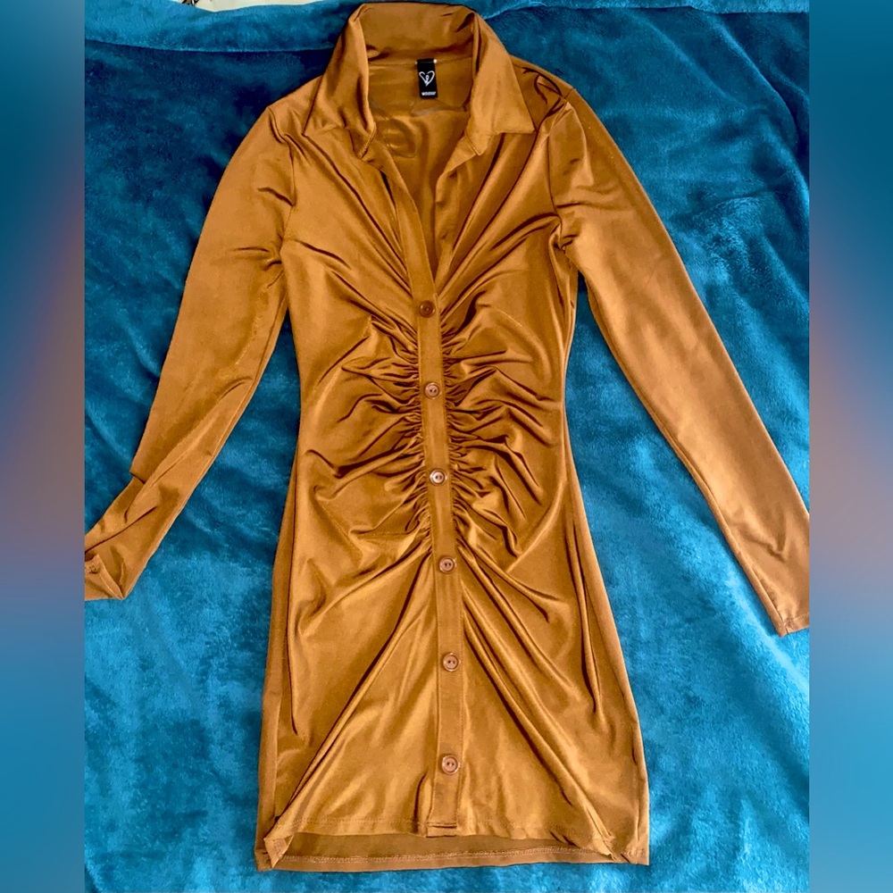 Women’s Windsor Brown Button Down Long Sleeve Dress. Size Small.